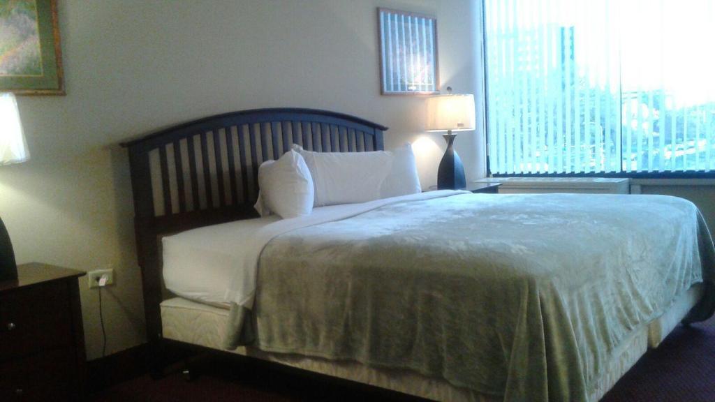 Hotel Philly & 3*
